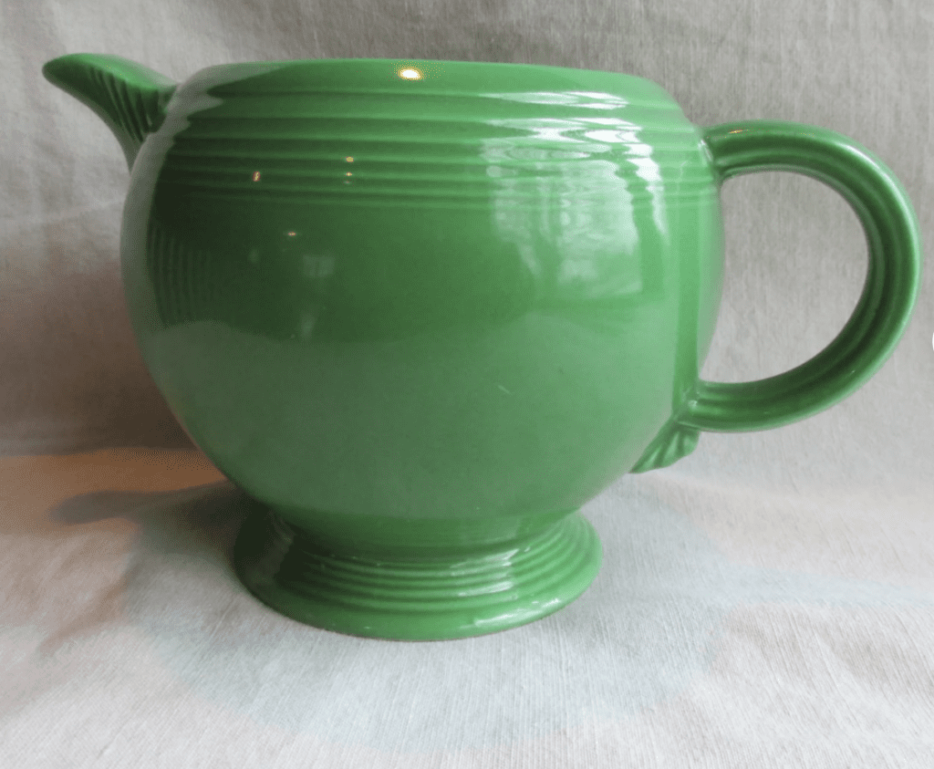 FIESTA Medium Green Vintage Teapot Rare Fiestaware
