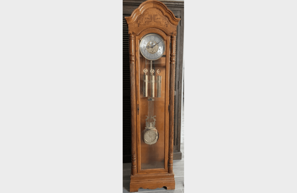 Howard Miller Grandfather Clock - limited edition - Millenium edition 610-871