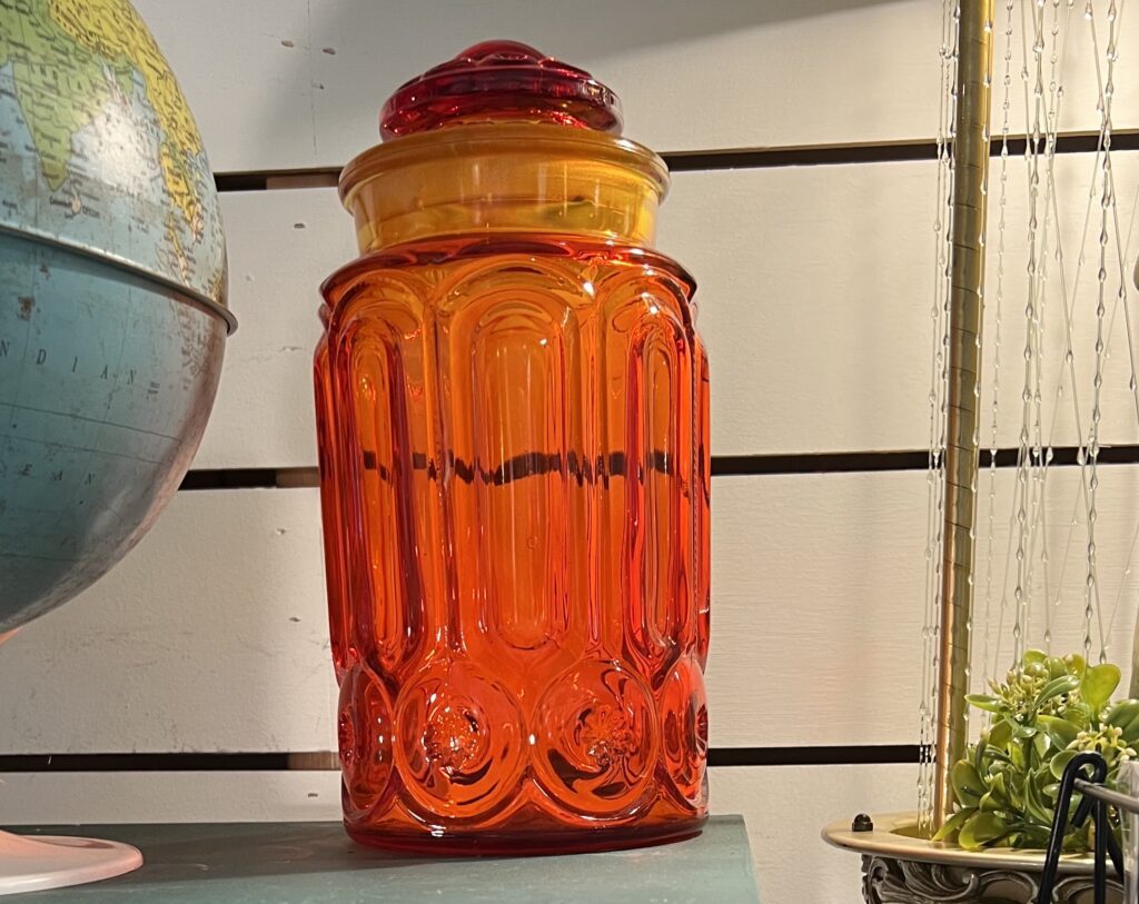 Amberina Jar with Lid, Possibly L.E. Smith, unmarked, found in antique store